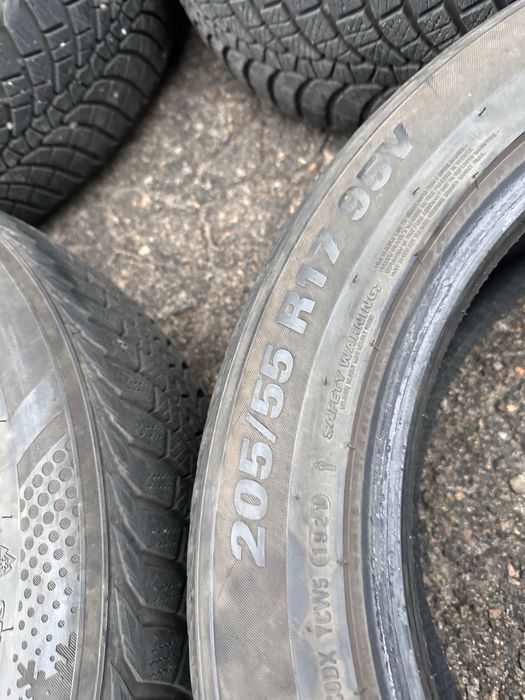 Зимова гума Kumho wintercraft wp71 205/55 r17 в ідеалі
