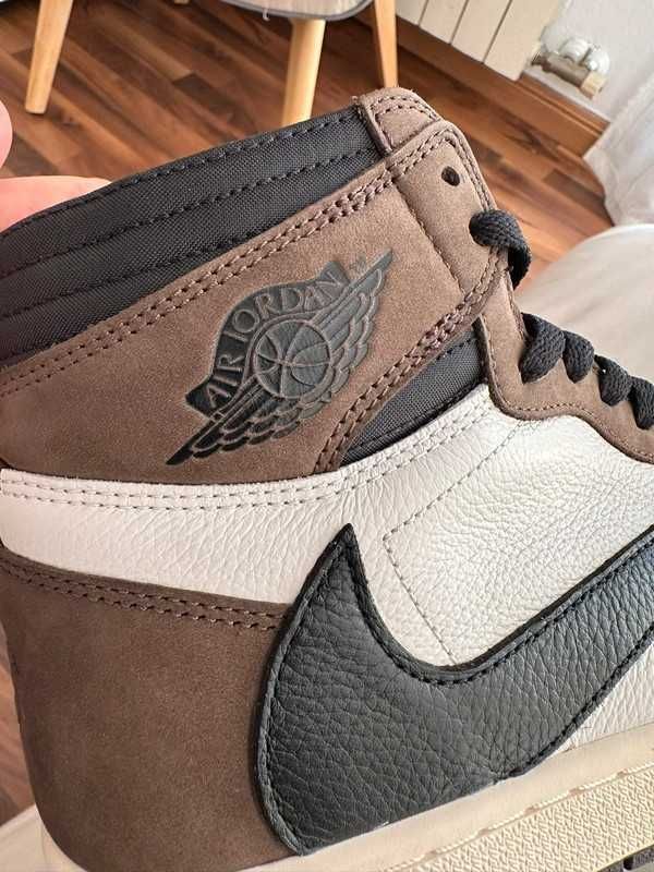 Buty Nike Retro High OG SP r.44/ jordan 1/  Mocha /