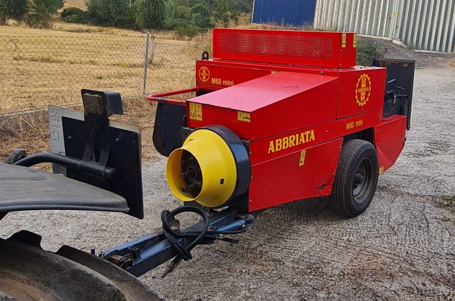 Enfardadeira abriatta m60 mini