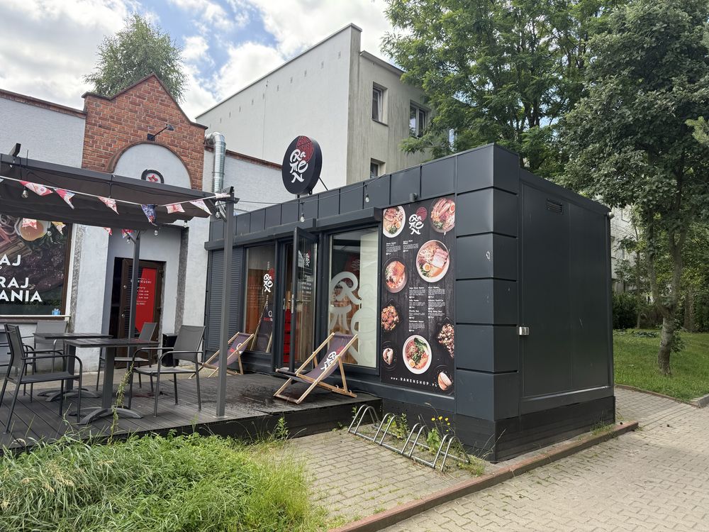 Sprzedam kontener gastronomiczny z wyposazeniem