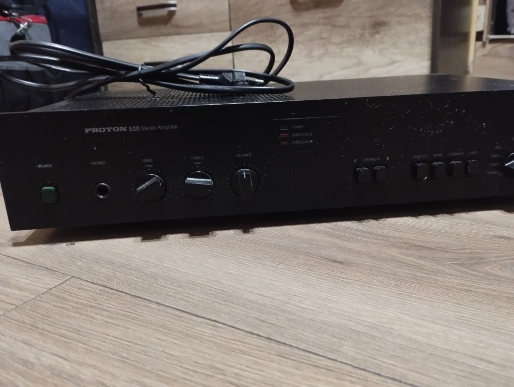 Pronton 520 Stero Amplifier