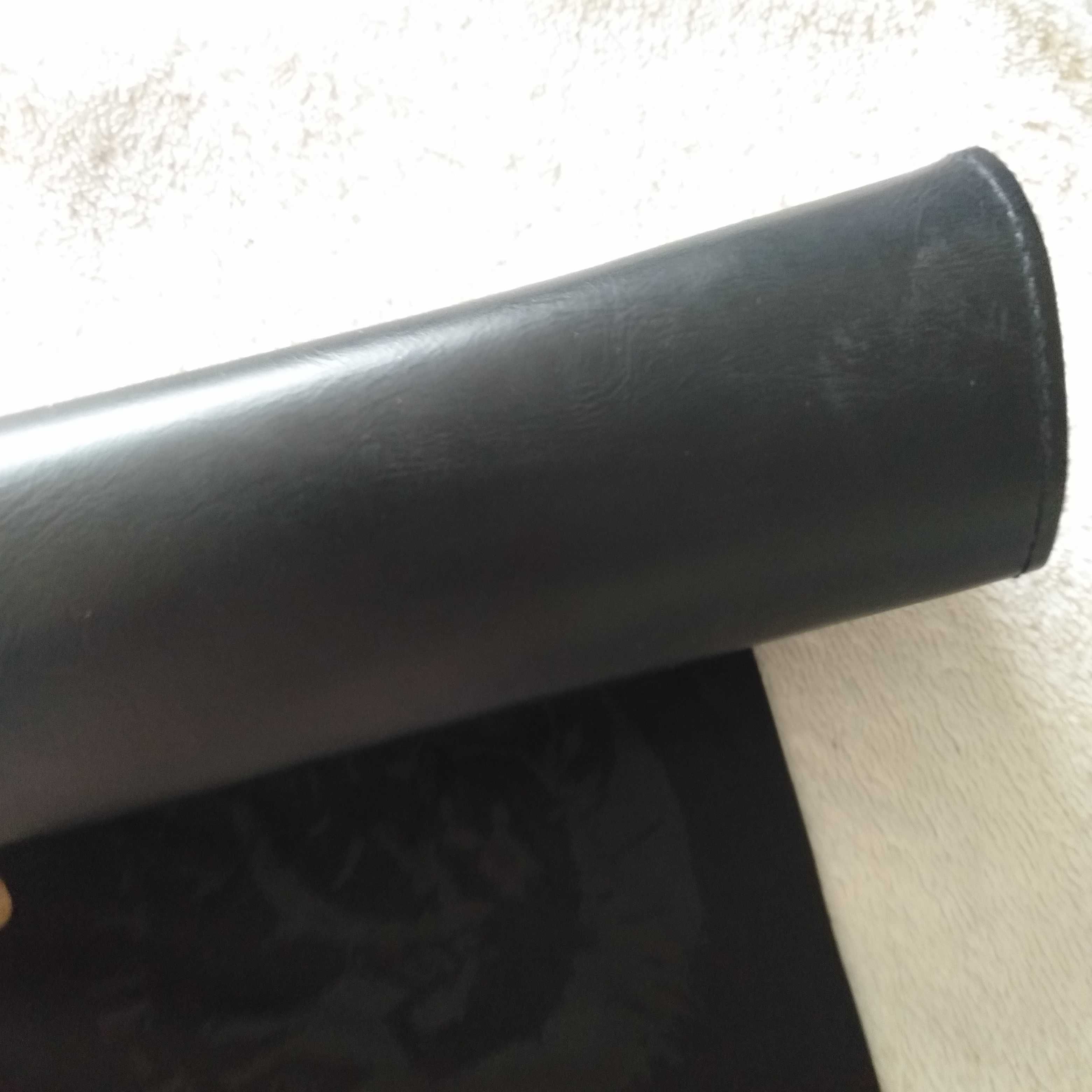 Diesel etui do okularów