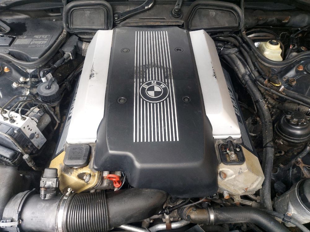 Bmw e38 740i розборка