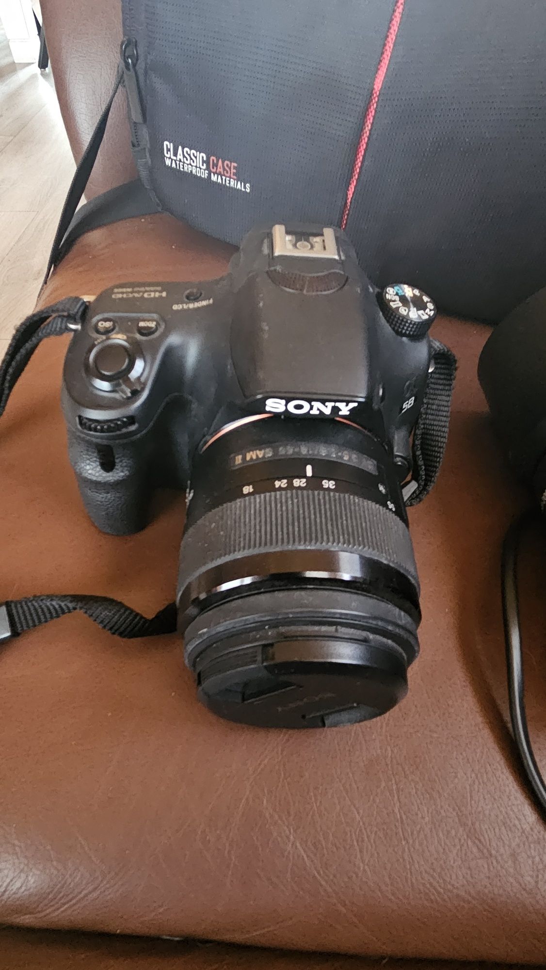 Sony Alfa A58 +obie. 18-55 + zoom 55-200+ etui