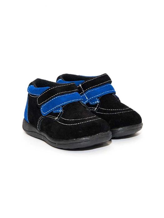Nowe buty zamszowe 23