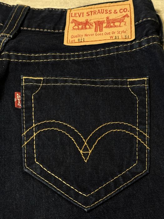 Джинси Levis жіночі
