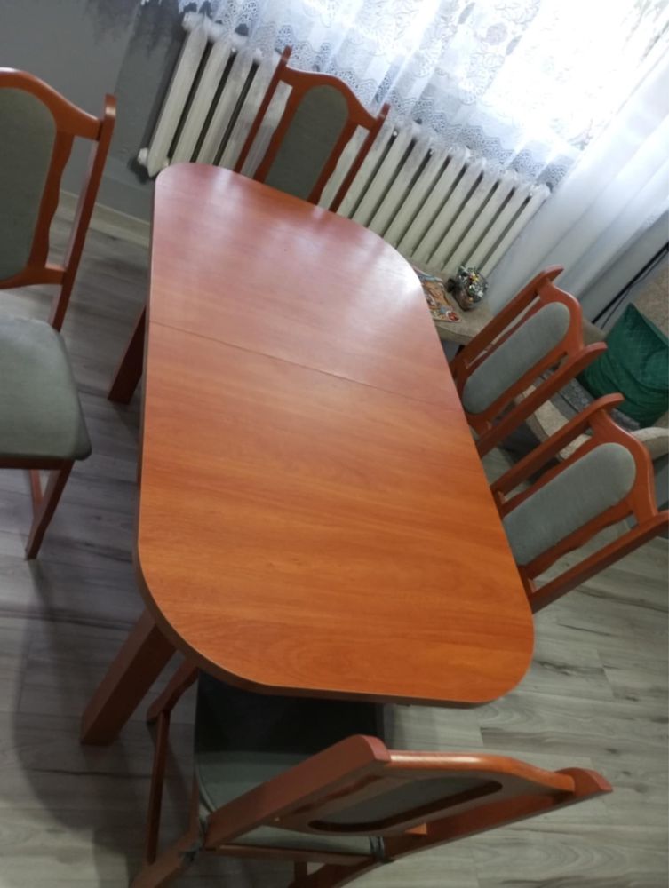 Stół i 6 krzesel