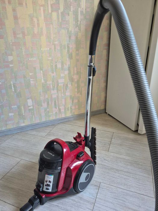 Пилосос BOSCH класичний
