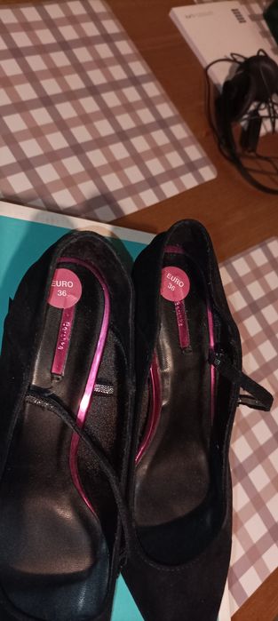 Buty wizytowe damskie Bershka R.36