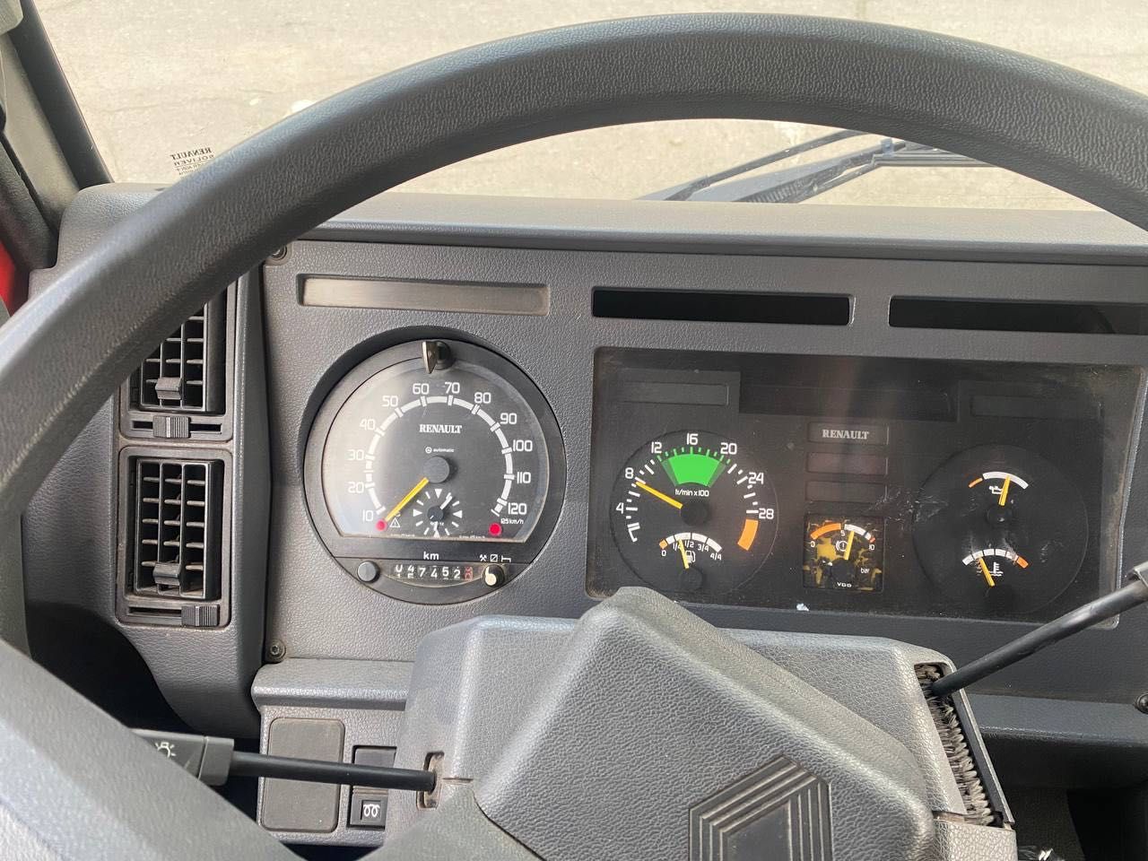 Автовишка Renault 32 м.