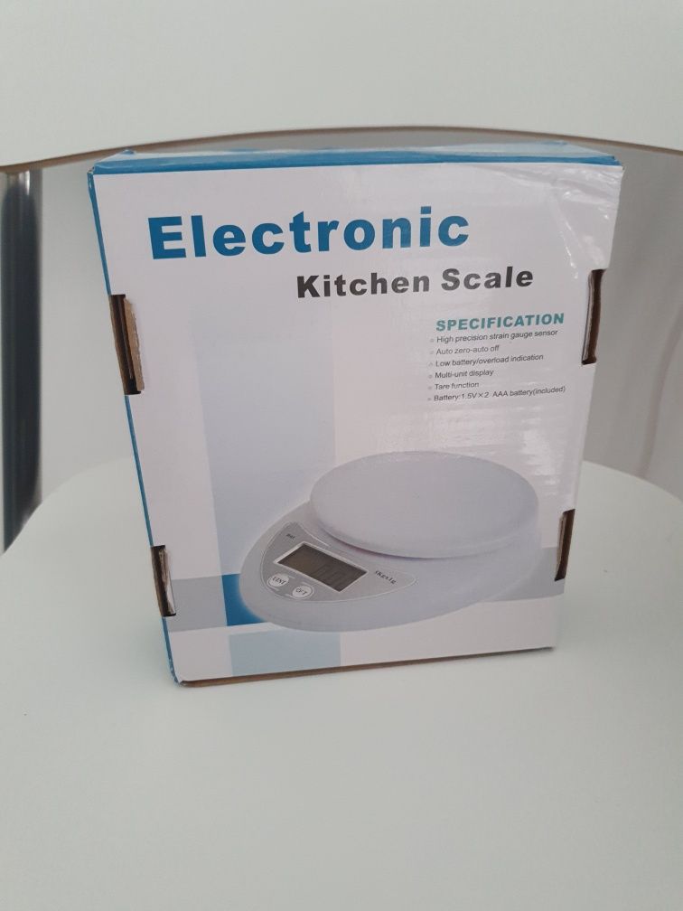 Waga  kuchenna LED 1g/5kg