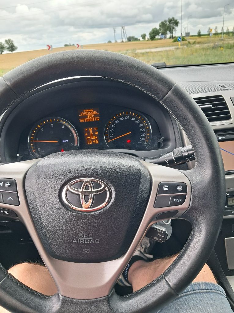 Toyota Avensis t27