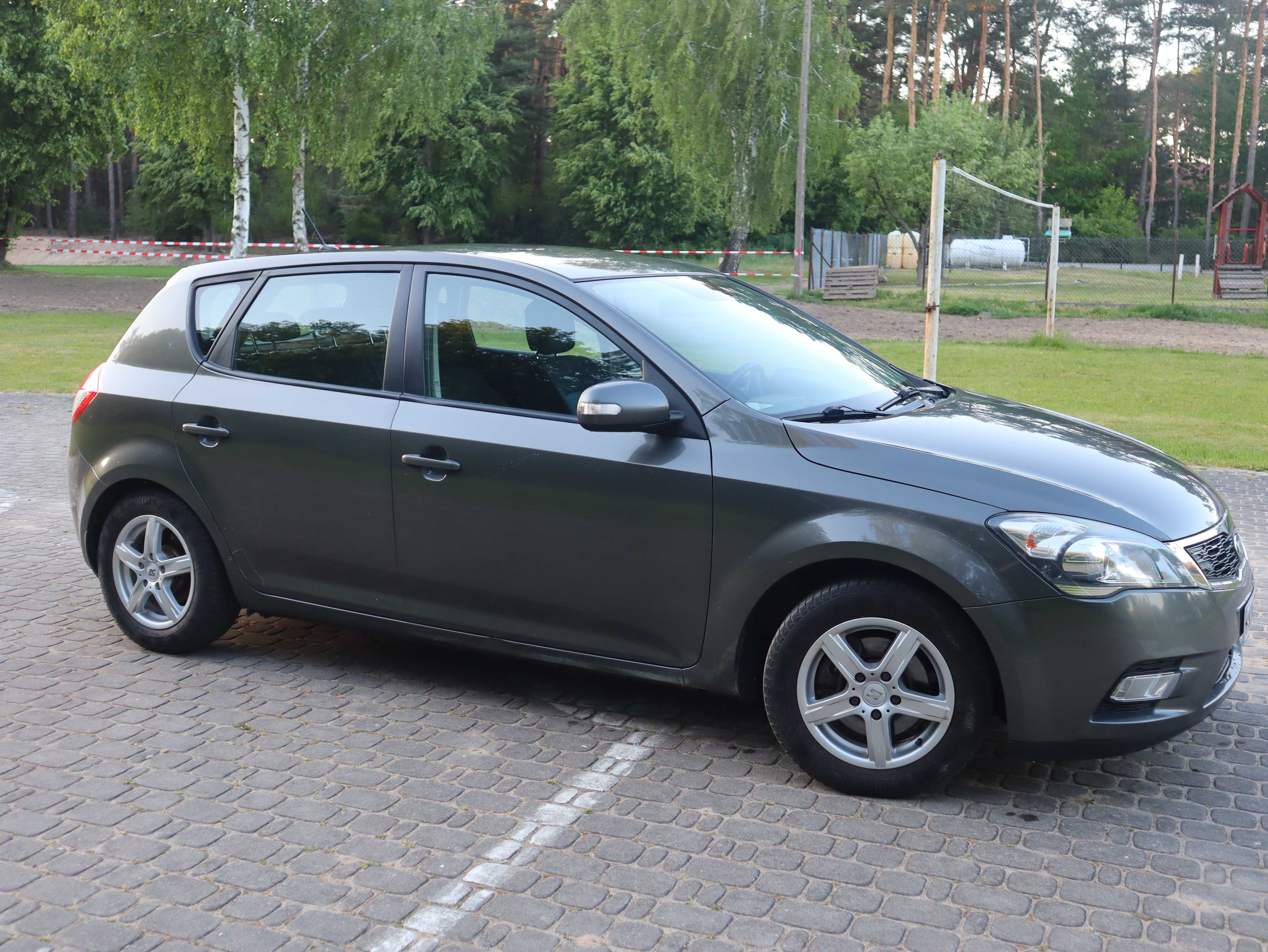 Kia Ceed 1,6 benzyna, 2011