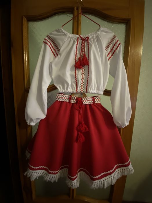 Український костюм вишиванка для дівчаток, костюм в українському стилі