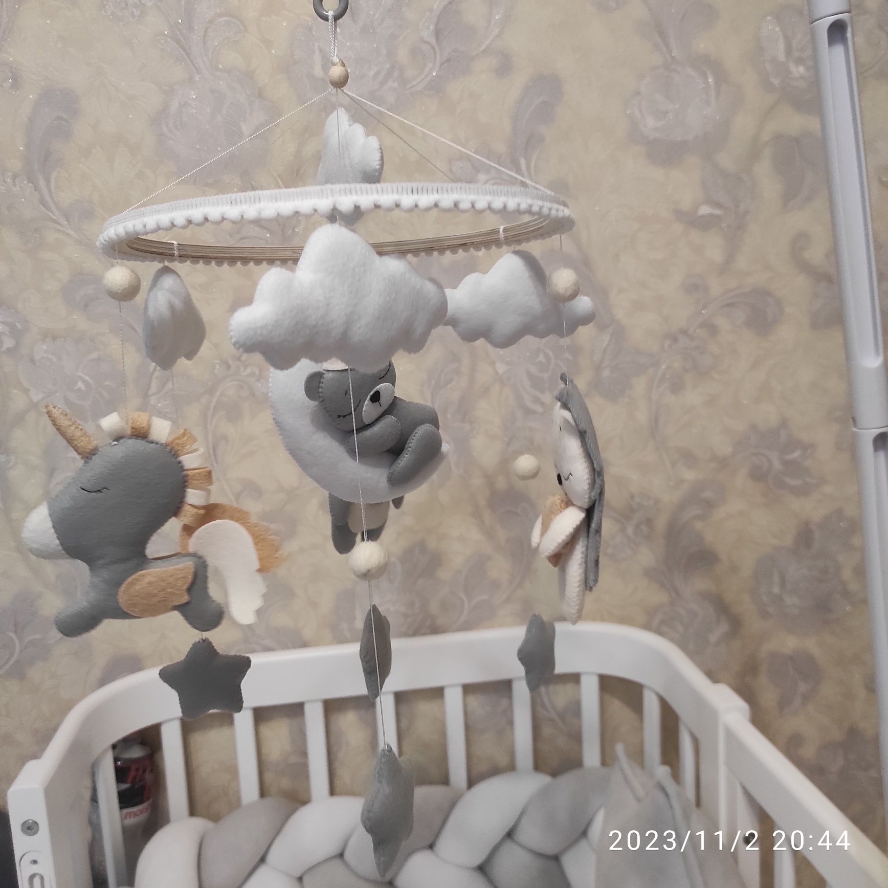 Дитяче ліжечко, ідеальний стан