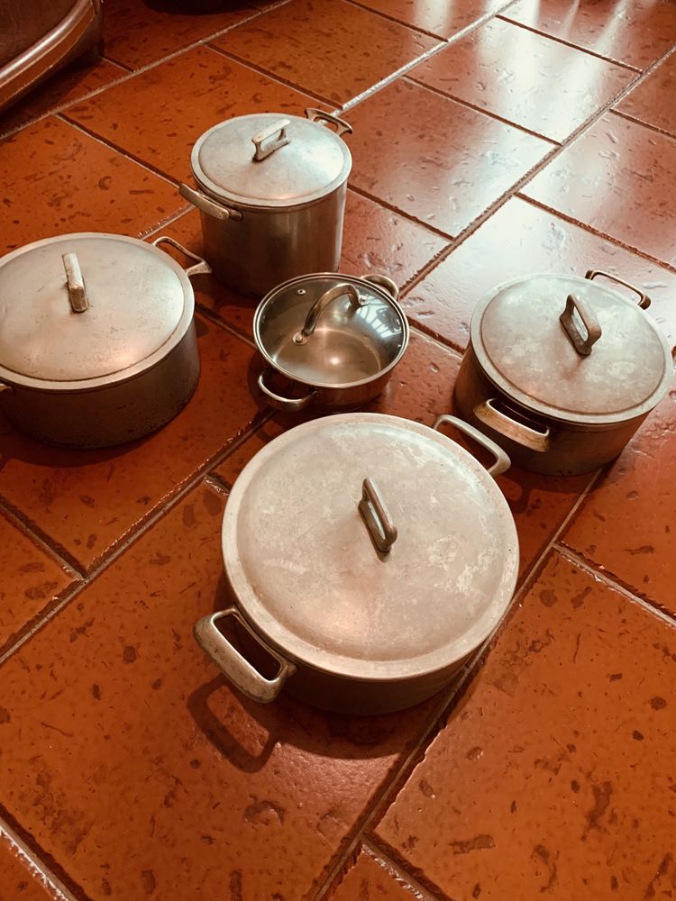 Conjunto de 5 panelas (Posso vender a unidade)