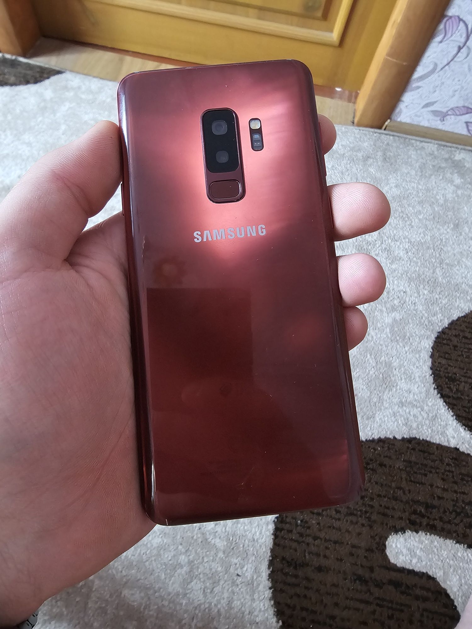 Samsung s9+ 64gb red