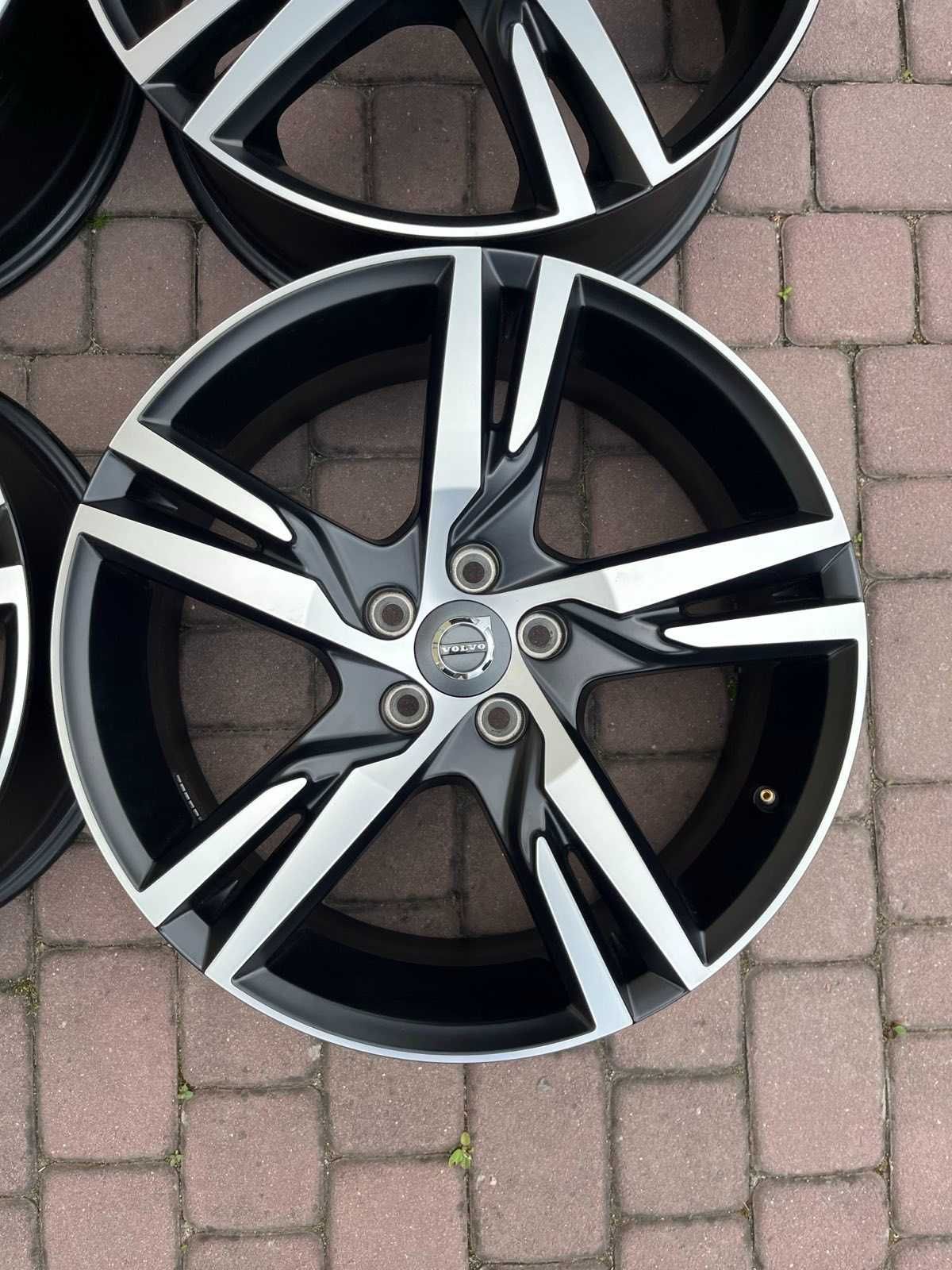 Oryginalne alufelgi Volvo 5x108 19 XC60 XC40 V90 V60 FV 23%