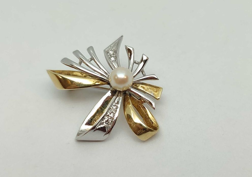 Śliczna złota broszka spinka z brylantami 6,23g p585 diamenty /ST