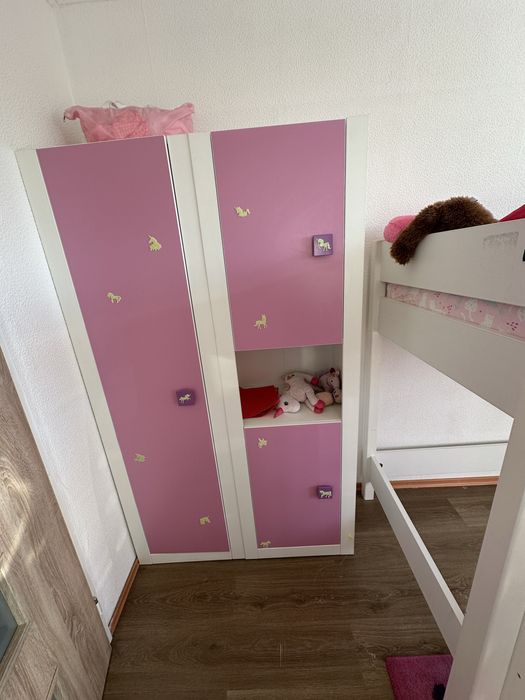 Zestaw mebli dla dziewczynki