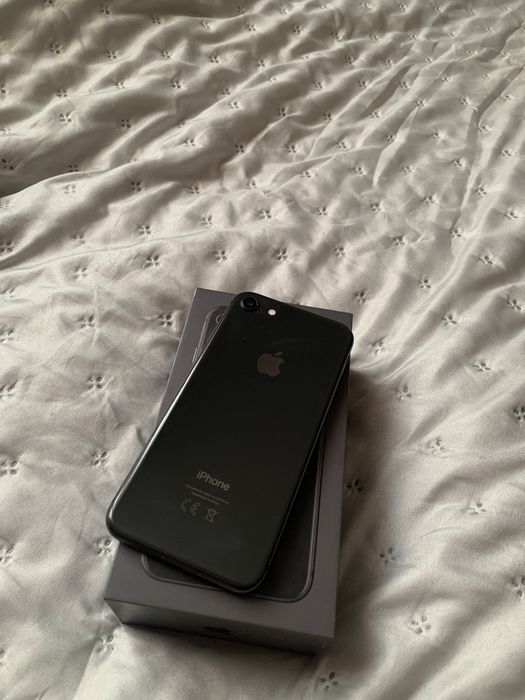 Iphone 8 64 gb гарний стан