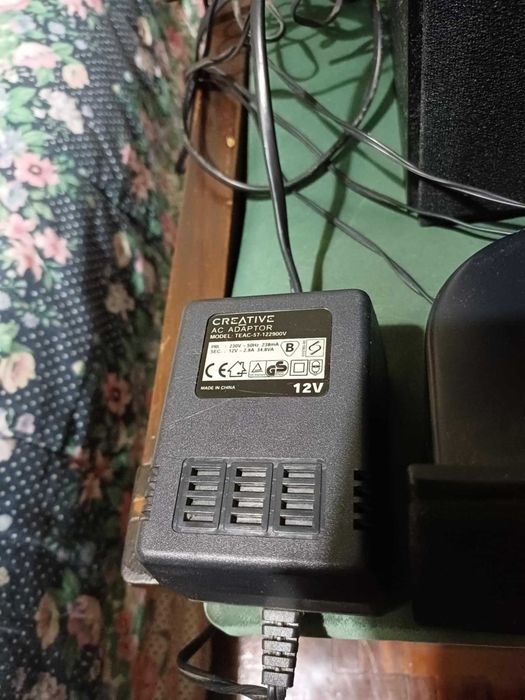 Creative Inspire 5.1  5100 ; Sistema de altifalantes