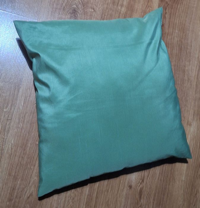 3 poduszki ozdobne z  wypełnieniem 50x50cm ikea