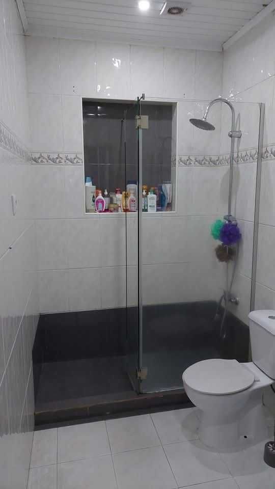Quarto junto à Universidade dos Açores