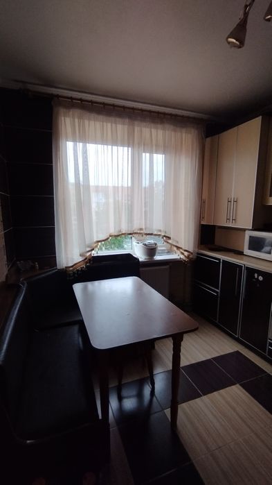 Продам трикімнатну квартиру