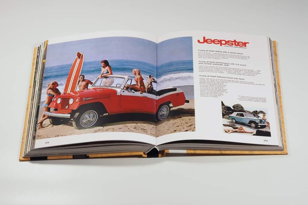 Книга Jeep Wrangler  1940-2006 з історичими коментарями та цікавими фа