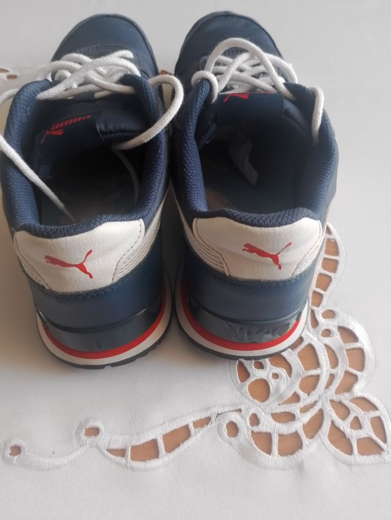 Buty sportowe męskie Puma rozmiar 41 wkładka 26,5