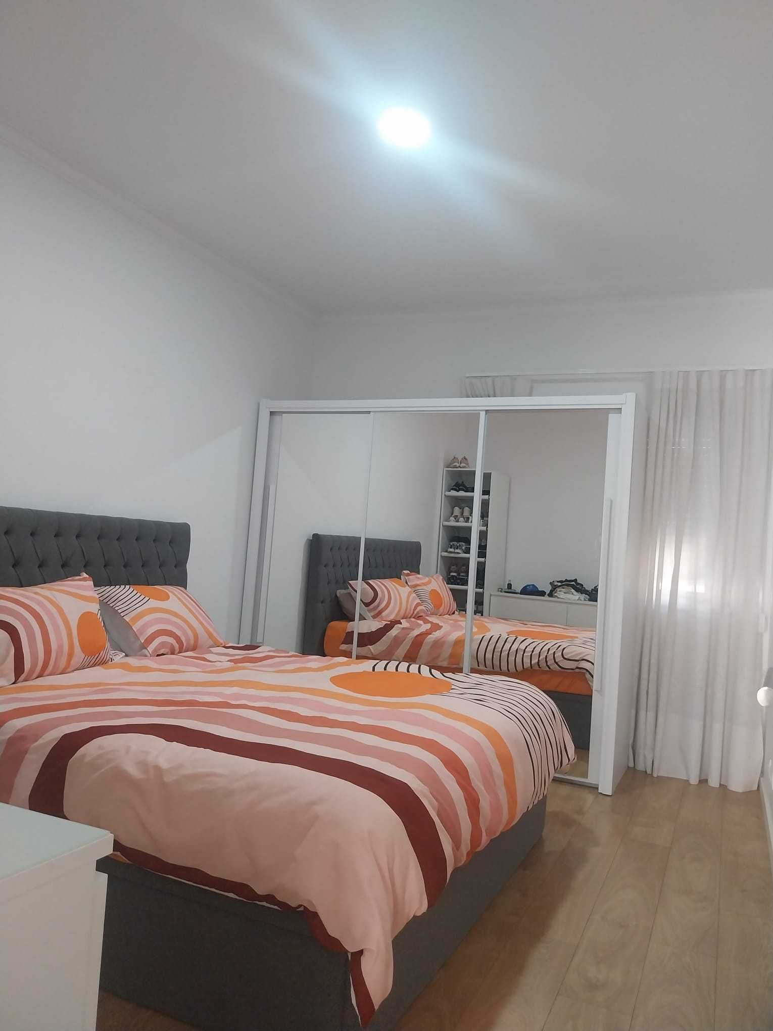 Arrenda-se excelente T2 em Vialonga