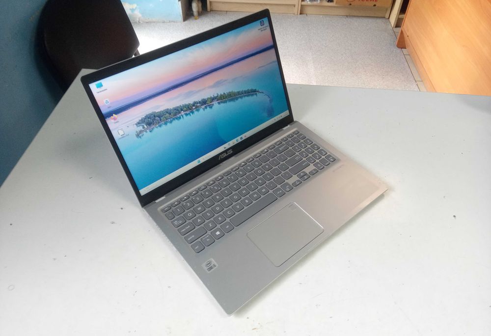 Laptop Asus X515J, i5-1035G1, 16GB, SSD 512GB, 15,6" IPS, Win 11, gwar