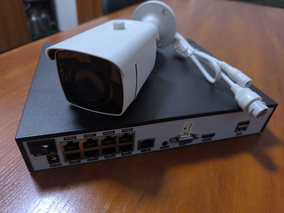 Мережевий відеорегістратор NVR IP та IP камера 4 мп