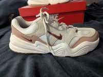 Кроссовки Nike TECH HERA