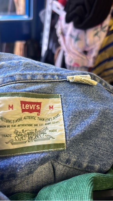 Camisa da levis  de senhora tamanho M