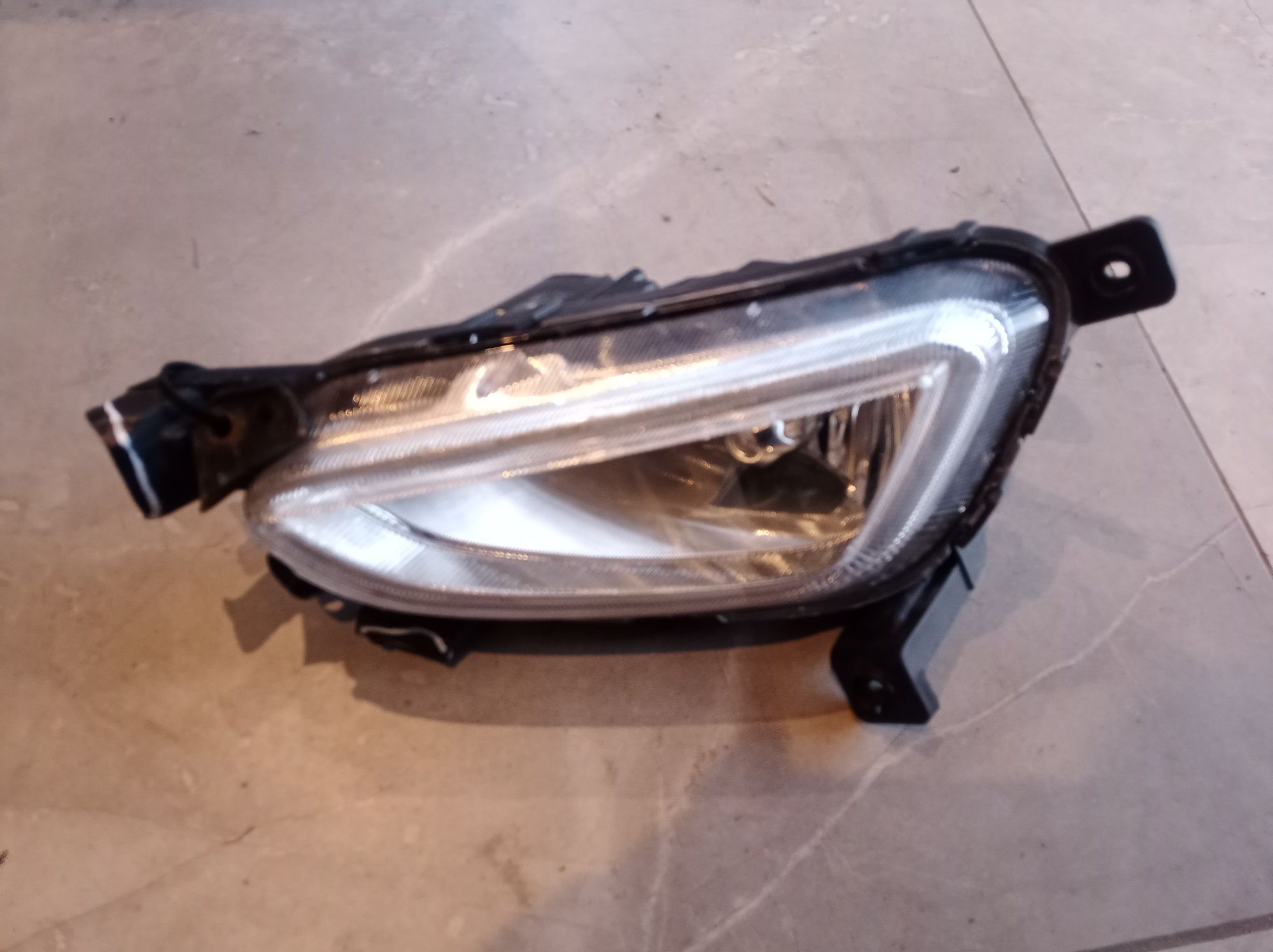 Halogen lewy Hyundai tucson III 15-18