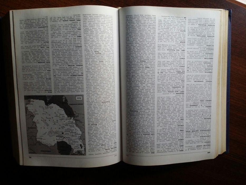 Mała encyklopedia PWN A - Z
