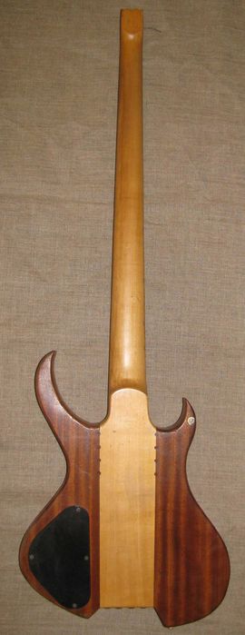 Бас гитара, мастеровая