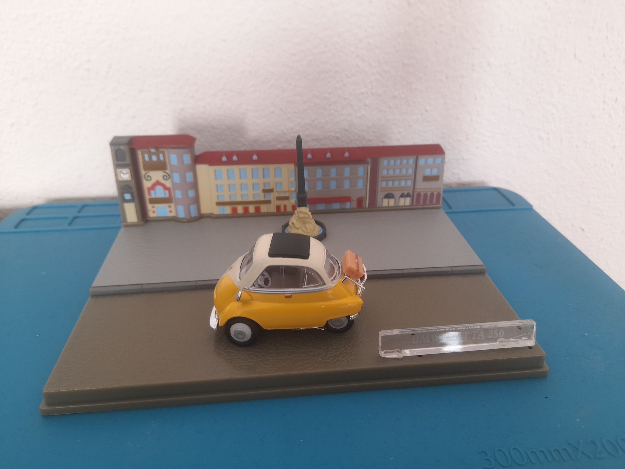 Miniatura Bmw isetta 250