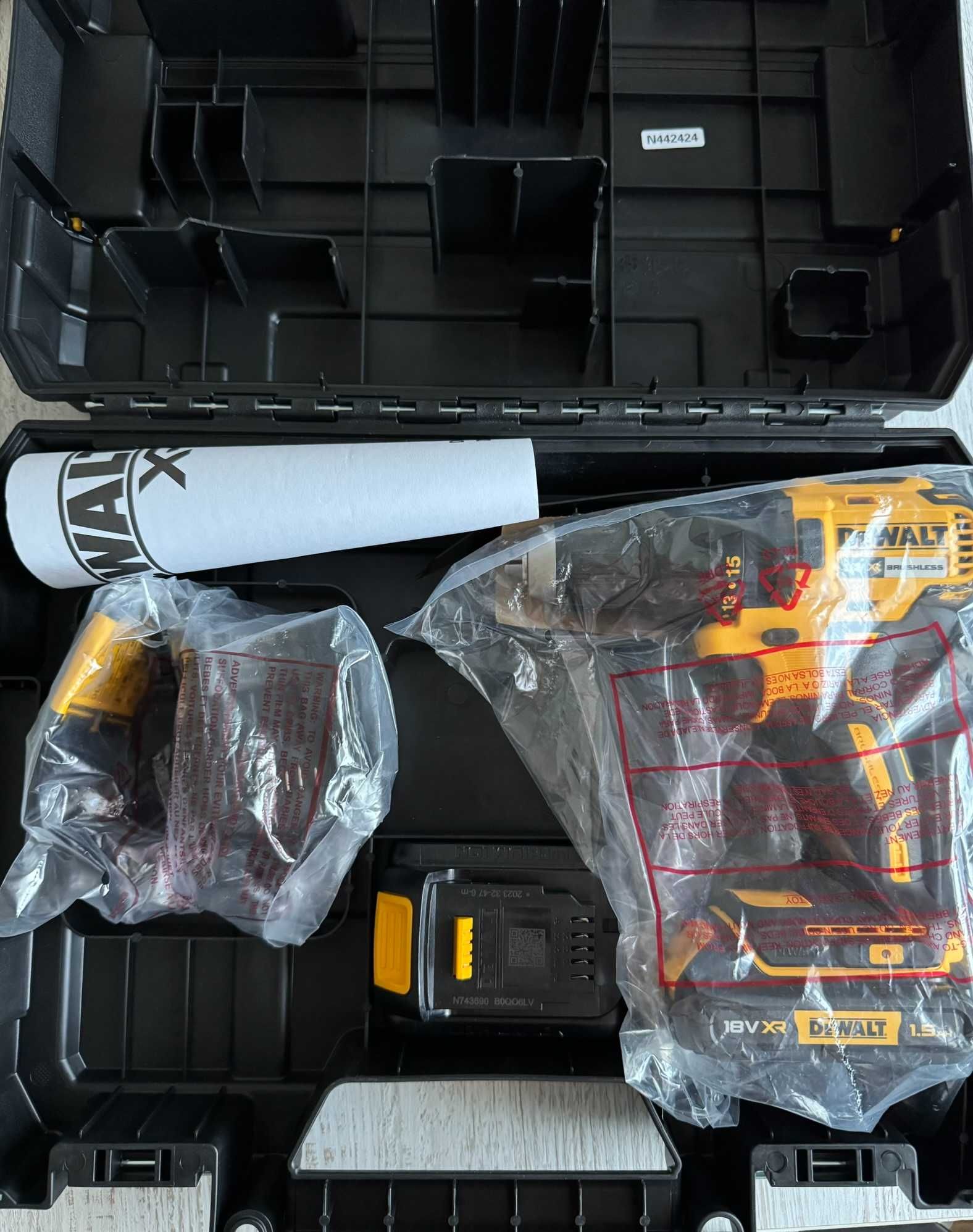 Wiertarko-wkrętarka bezszczotkowa DeWalt 18 V 2 x 1,5 Ah DCD777S2T-QW