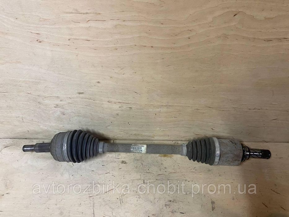 Напівось передня ліва/ привод лівий для Renault Grand Scenic III/