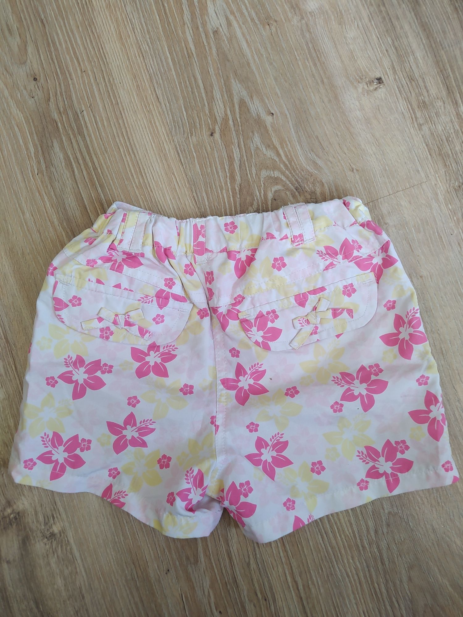 Spodenki Dora i przyjaciele 104 cm 3-4 lata