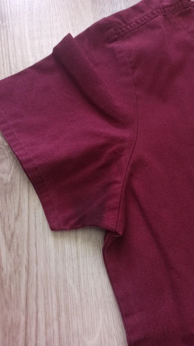 Burgundowy scrubs