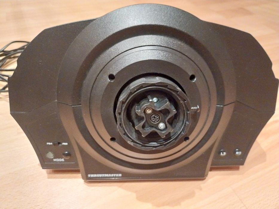 Thrustmaster t300 com motor como novo