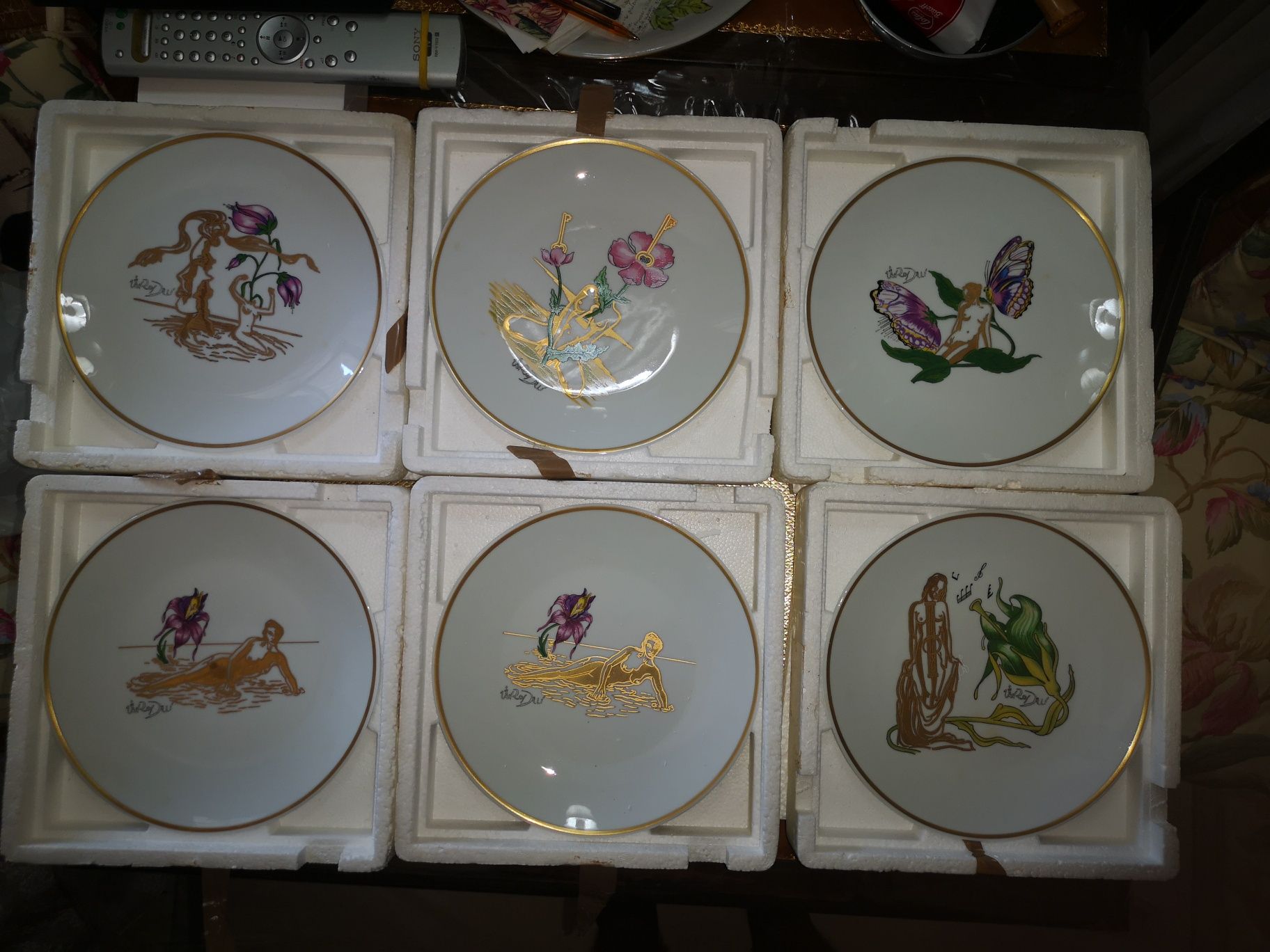 Pratos de colecção porcelana limoges das coleções Philae