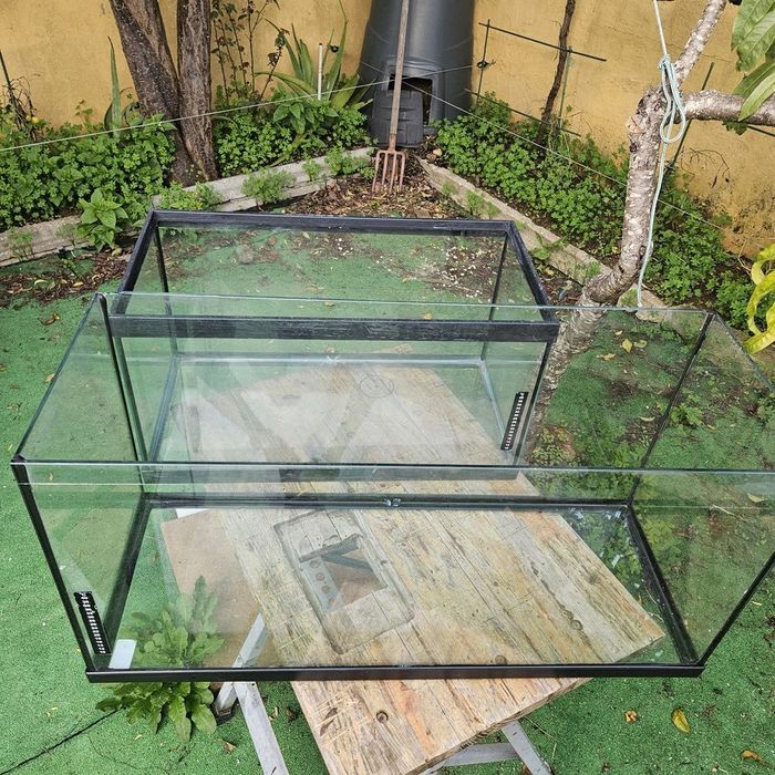 Dois Aquários Usados