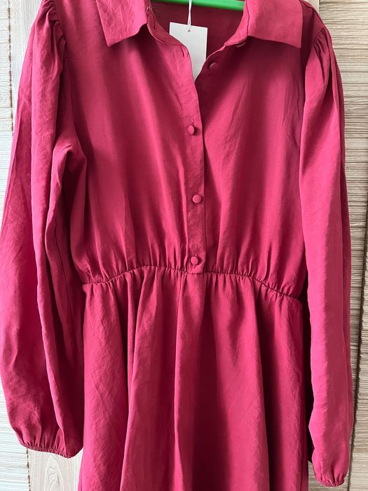 Nowa sukienka Reserved 158