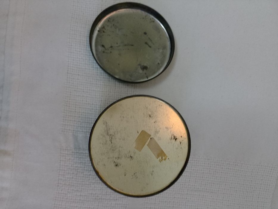 Caixa metálica para coleção