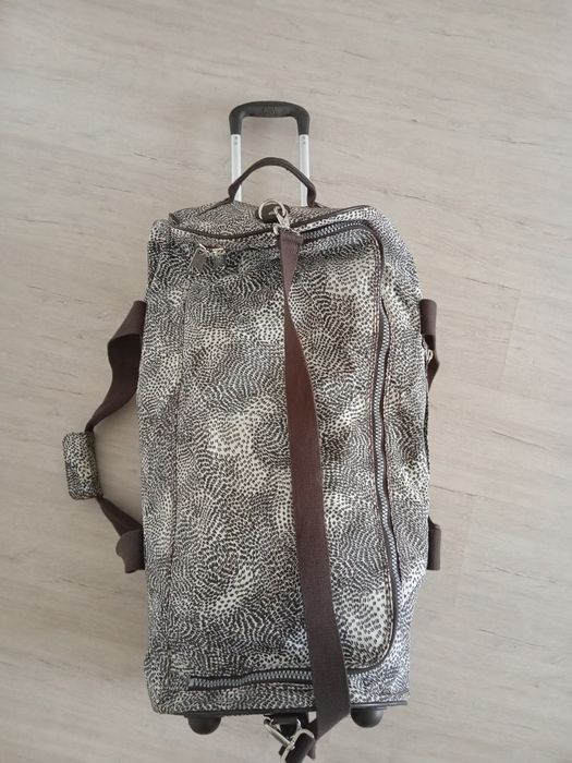 Сумка на колесах Kipling,валіза